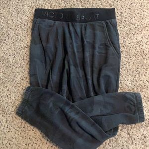 VICTORIA SECRET SWEATS